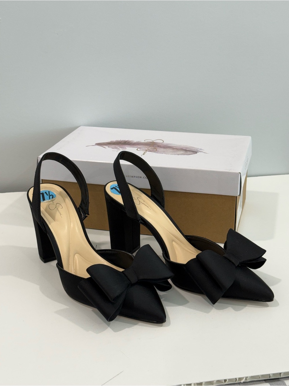 Jessica Simpson Womenβs Black Bow Slingback Block Heel Pumps 7.5 Satin